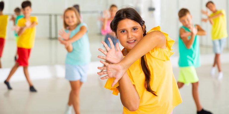 How Often Should Dancers Stretch? Science-Based Answers